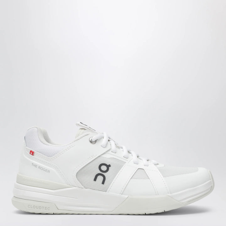 On - The Roger Clubhouse Pro tennis shoes in White | Ice