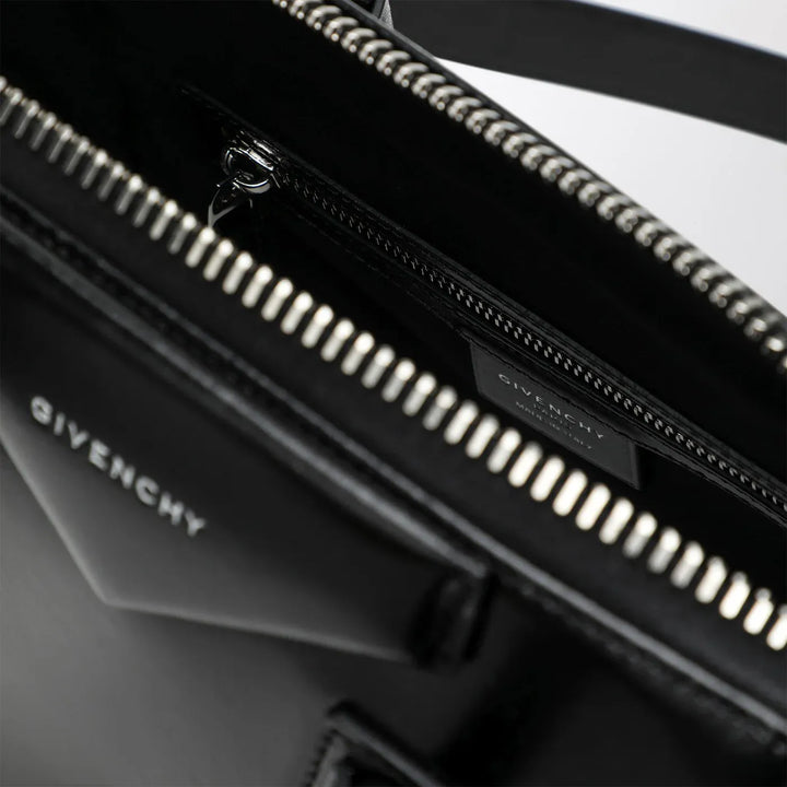 Givenchy - Small black leather Antigona bag Brand Apparel &amp; Accessories TU