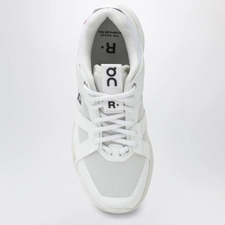 On - The Roger Clubhouse Pro tennis shoes in white/ice Brand