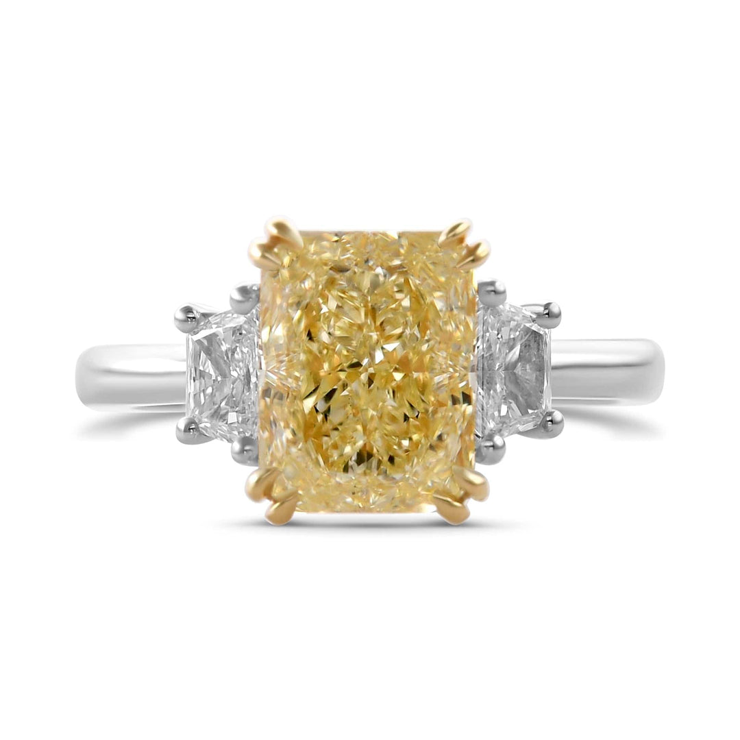 Light Yellow Y-Z Radiant Three-stone Diamond Ring Brand Ring